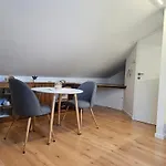 Lovely Attic Apartman-Melani