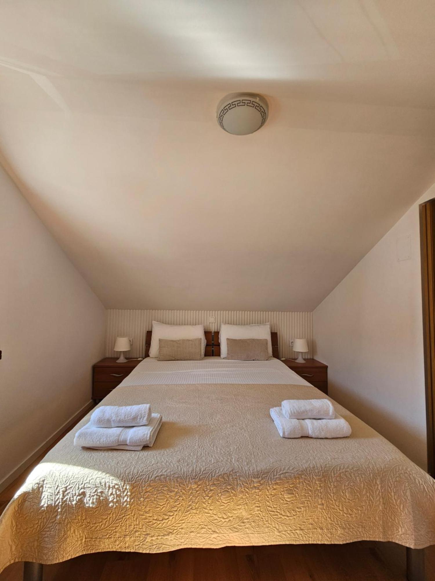 Lovely Attic Apartman-melani Appartement Zadar